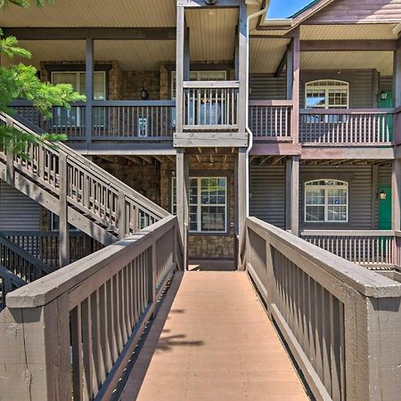 شقة Luxe Branson Retreat With Mtn Views And Pool Access! المظهر الخارجي الصورة