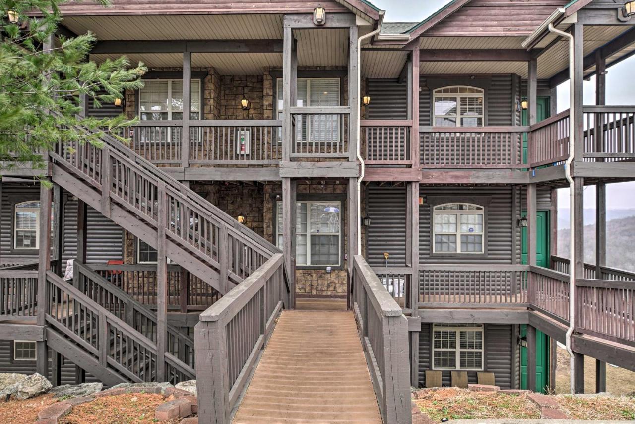 شقة Luxe Branson Retreat With Mtn Views And Pool Access! المظهر الخارجي الصورة