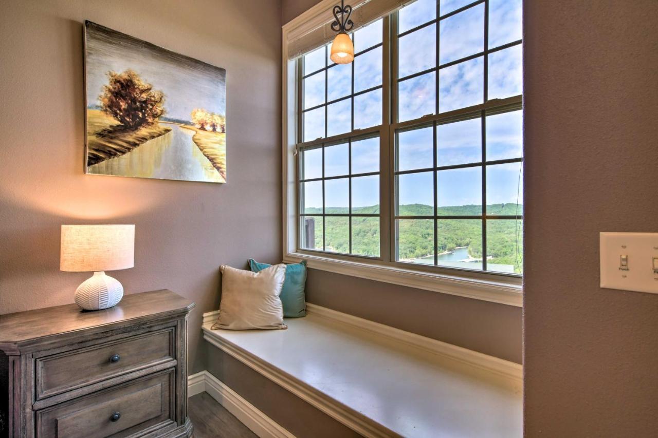 شقة Luxe Branson Retreat With Mtn Views And Pool Access! المظهر الخارجي الصورة